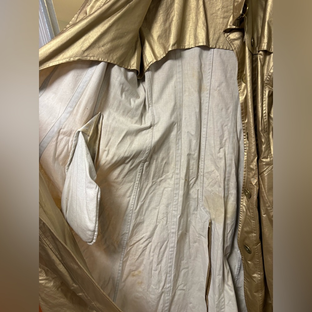 Burberry Gold Women's Trench Coat - Picture 11 of 14